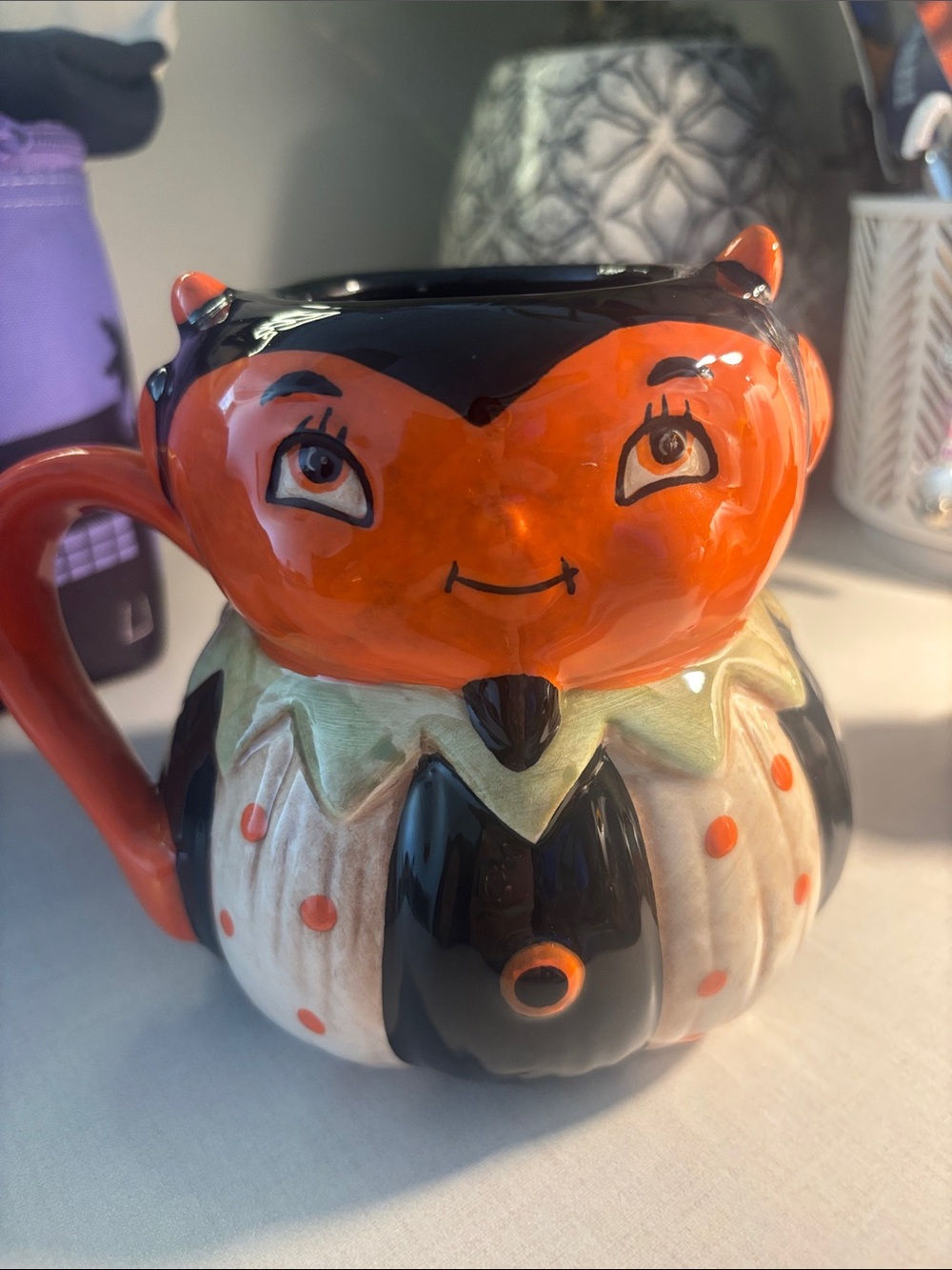 Johanna Parker Design Mug Devil Peep Transpac